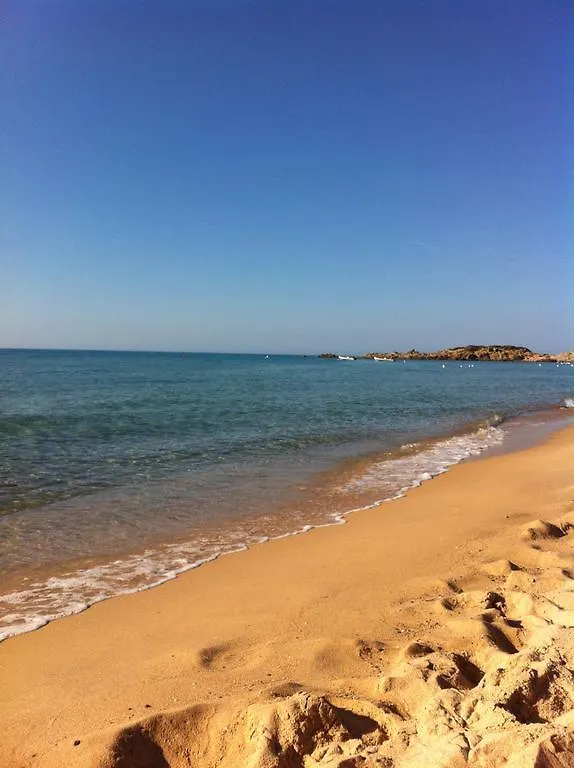 La Ginestra Chia B&B Domus De Maria 0*,