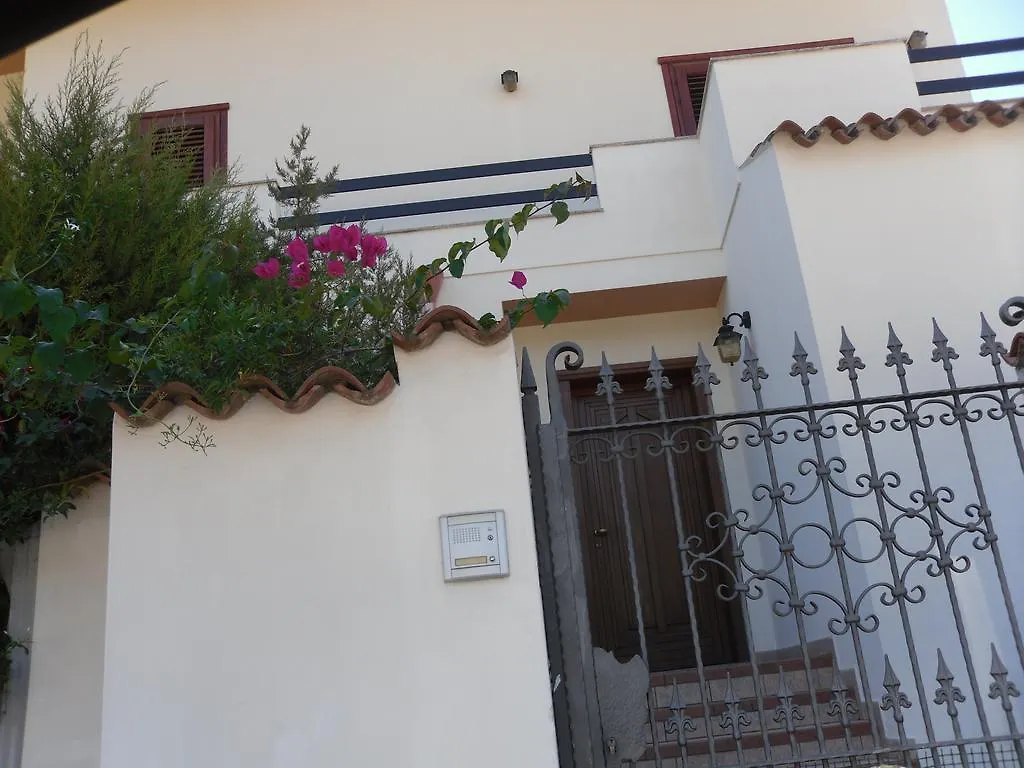 La Ginestra Chia B&B Domus De Maria